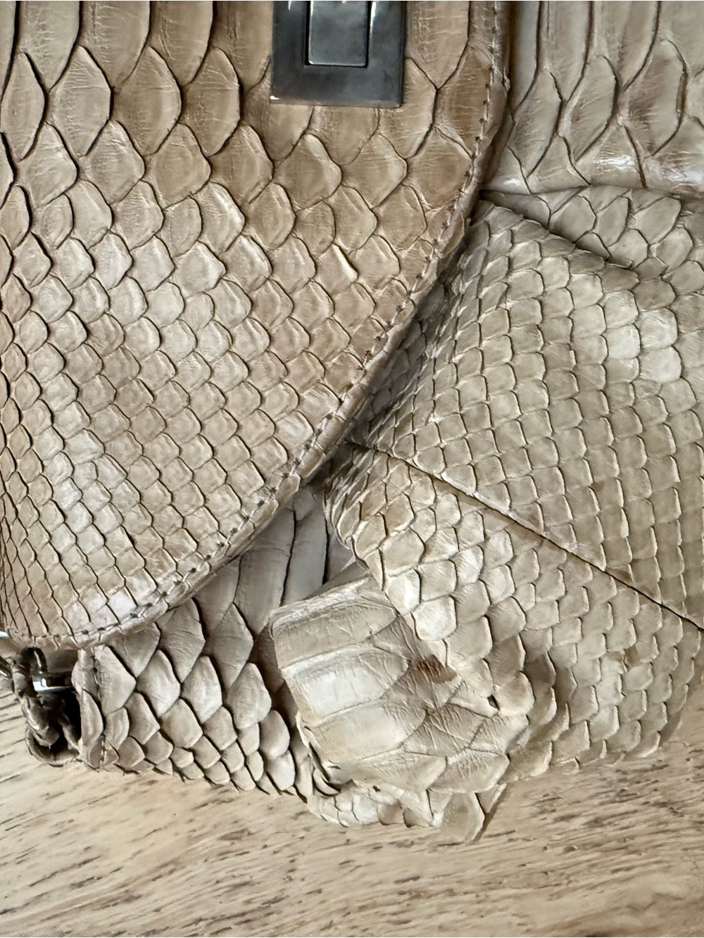 Beige real Python Chain Shoulder Bag - Picture 5 of 7